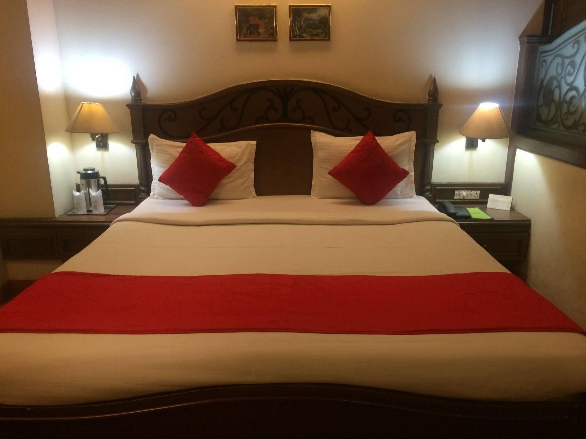 Park Palace Hotel Calcutta  Esterno foto